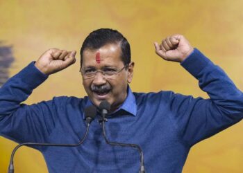 केजरीवाल ने योगी आदित्यनाथ पर निशाना साधा: क्या यूपी के मुख्यमंत्री को दिल्ली की कानून-व्यवस्था दुरुस्त करनी चाहिए?