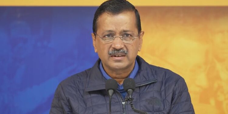 दिल्ली चुनाव: केजरीवाल ने पीएम मोदी को पत्र लिखकर सफाई कर्मचारियों और अन्य सरकारी कर्मचारियों के लिए घर बनाने के लिए जमीन मांगी