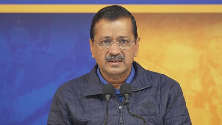 दिल्ली चुनाव: केजरीवाल ने पीएम मोदी को पत्र लिखकर सफाई कर्मचारियों और अन्य सरकारी कर्मचारियों के लिए घर बनाने के लिए जमीन मांगी