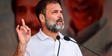 दिल्ली पोल रैली में राहुल गांधी: 'पीएम मोदी और केजरीवाल के बीच कोई अंतर नहीं'