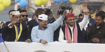 दिल्ली विधानसभा चुनाव: कांग्रेस के लिए स्पष्ट स्नब में अरविंद केजरीवाल के लिए अखिलेश यादव अभियान