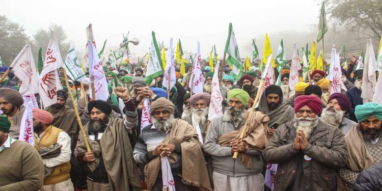 पंजाब में लोहड़ी पर विरोध प्रदर्शन करेंगे किसान, नई कृषि बाजार नीति के मसौदे की प्रतियां जलाएंगे