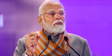 पीएम मोदी ने 8वें वेतन आयोग को दी मंजूरी, 2026 से लागू होने की संभावना