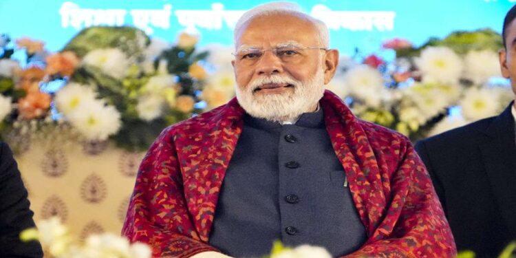 पीएम मोदी ने अरविंद केजरीवाल पर साधा निशाना, कहा 'मैं भी शीश महल बन सकता था' | वीडियो