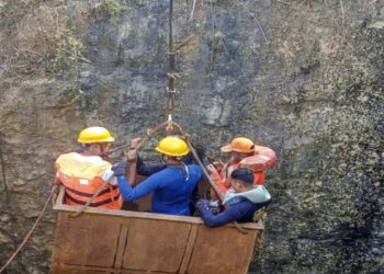 सोनार उपकरण बढ़ते पानी के बीच असम खदान में चल रहे बचाव में सहायता कर रहा है