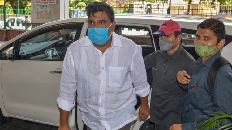 हाई कोर्ट की अस्वीकृति के बाद ताहिर हुसैन ने दिल्ली चुनाव प्रचार के लिए सुप्रीम कोर्ट से जमानत मांगी