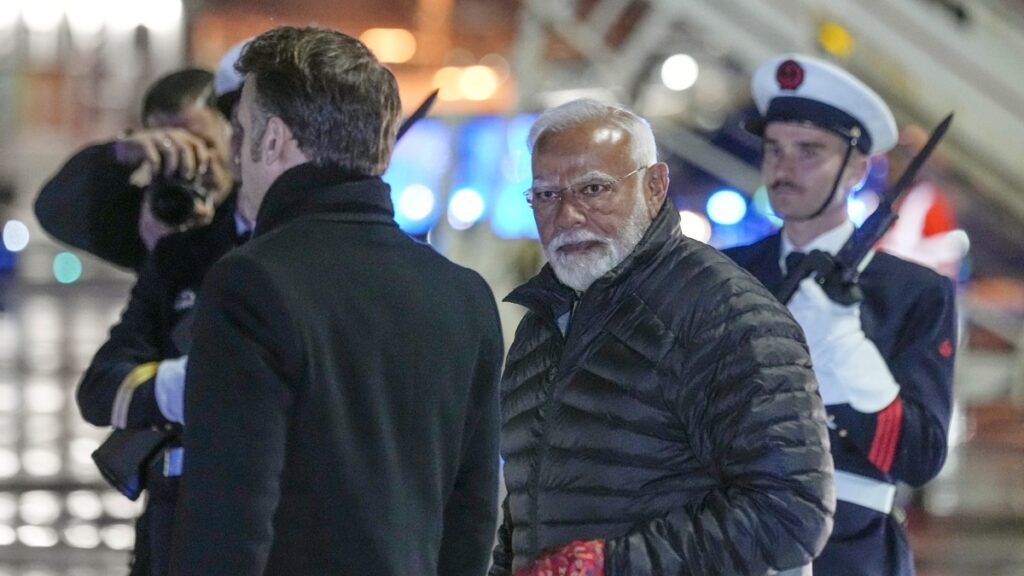 पीएम मोदी के फ्रांस ने लाइव अपडेट पर जाएं: पीएम मोदी मैक्रॉन के साथ माज़र्गस युद्ध कब्रिस्तान का दौरा करें