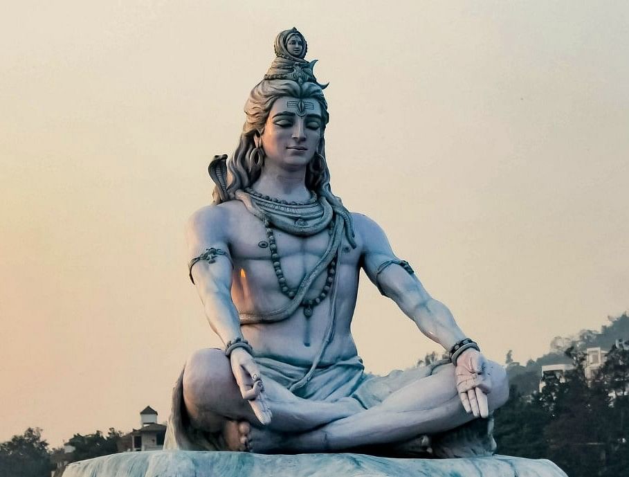 महा शिव्रात्रि 2025: भगवान शिव की रात के आध्यात्मिक महत्व को समझना और भांग की भूमिका