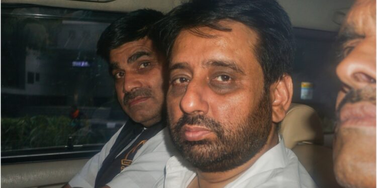 AAP MLA AMANATULLAH खान को अंतरिम राहत मिलती है, गिरफ्तारी 24 फरवरी तक रुकी है