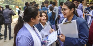 ICSE क्लास 10 बोर्ड परीक्षा 2025 कल शुरू होती है, छात्रों के लिए अंतिम मिनट टिप्स