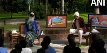 Pariksha pe charcha: साधगुरु छात्रों के आत्मविश्वास को बढ़ाता है, कहते हैं कि 'खुफिया उपयोगिता के बारे में नहीं है ...'