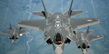 कैसे F-35 फाइटर जेट्स भारत की रक्षा प्रणाली के लिए एक गेम-चेंजर होंगे: इसकी लागत, विशेष सुविधाओं की जाँच करें