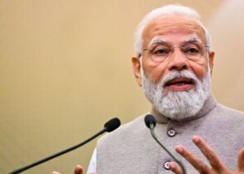 पीएम मोदी अपने सोशल मीडिया अकाउंट को अंतर्राष्ट्रीय महिला दिवस पर चयनित महिलाओं को सौंपने के लिए