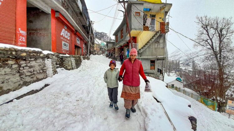 हिमाचल वेदर: मंडी, कुल्लू, चंबा में भारी बर्फ के लिए नारंगी चेतावनी जारी की गई, कई भागों में बारिश