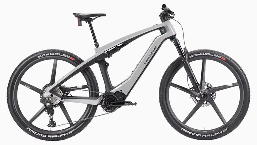 पोर्श ने एक शक्तिशाली मोटर के साथ Ebike Sport 2025 इलेक्ट्रिक बाइक की घोषणा की और $ 10,920 के लिए 175 किमी तक की रेंज