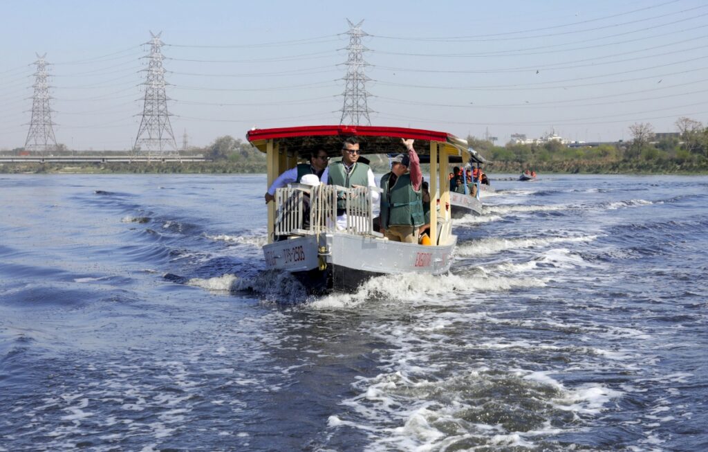 यमुना पर वाटर टूरिज्म की योजना के रूप में जल्द ही दिल्ली में आने वाली नाव की सवारी | विवरण