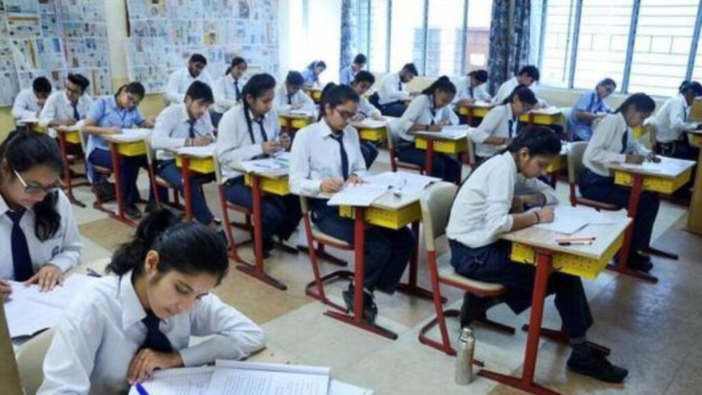 हिमाचल प्रदेश कक्षा 12 के बाद बी.एड कोर्स पेश करने के लिए विचार करते हुए: सेमी सुखू