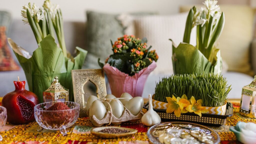 Nowruz 2025: फ़ारसी नए साल की तारीख, महत्व और समारोहों को जानें