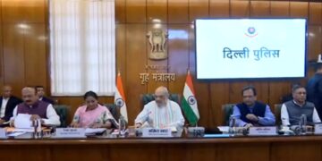 दिल्ली पुलिस को ट्रैफिक जाम के स्थानों की पहचान करनी चाहिए: कानून और व्यवस्था की स्थिति पर अमित शाह | प्रमुख संकेत
