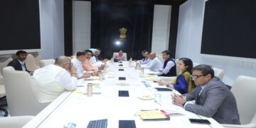 दिल्ली: रेखा गुप्ता ने हिंदू नव वर्ष का जश्न मनाने के लिए बीजेपी सरकार का नेतृत्व किया, नवरात्रि के दौरान 'फालहार पार्टी' की घोषणा की