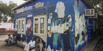 दिल्ली सरकार 250 मोहल्ला क्लीनिक बंद करने के लिए, AAP कॉल हेल्थकेयर के लिए एक झटका लगाती है