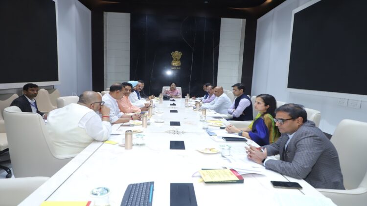 दिल्ली सरकार आने वाली वित्तीय वर्ष 2025-26 में पिछले उत्पाद नीति को जारी रखने के लिए