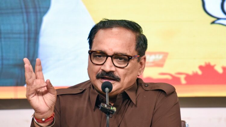 महिला दिवस पर दिल्ली में 2500 रुपये की योजना बनाने के लिए भाजपा? यहाँ विरेंद्रा सचदेवा ने कहा