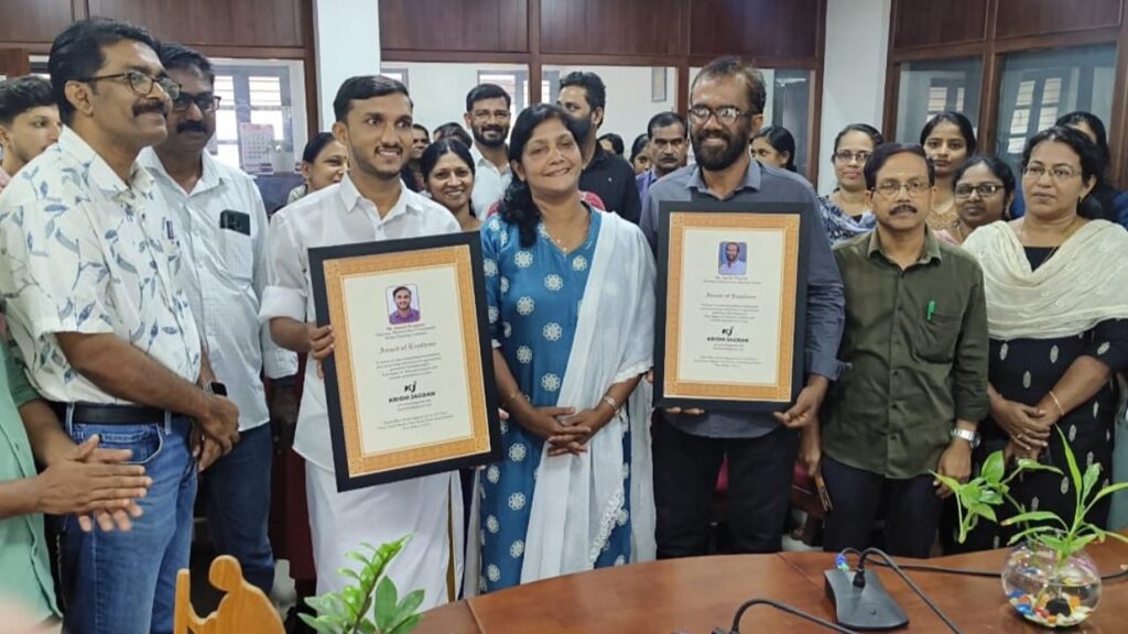 धान के खेतों से मान्यता के मंच तक: जुनैद कैप्पानी और अय्योब थॉटोली ने कृषि में उनके योगदान के लिए सम्मानित किया