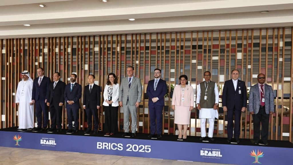 भारत में कृषि आजीविका, भोजन और गरिमा का एक स्रोत है: केंद्रीय मंत्री शिवराज सिंह चौहान ने 15 वीं ब्रिक्स मीट में किसान-केंद्रित दृष्टि पर प्रकाश डाला