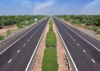 लखनऊ-कनपुर एक्सप्रेसवे जुलाई में खुलने के लिए सेट, यात्रा का समय 40 मिनट तक कम करने के लिए, लागत, स्थिति की जाँच करें