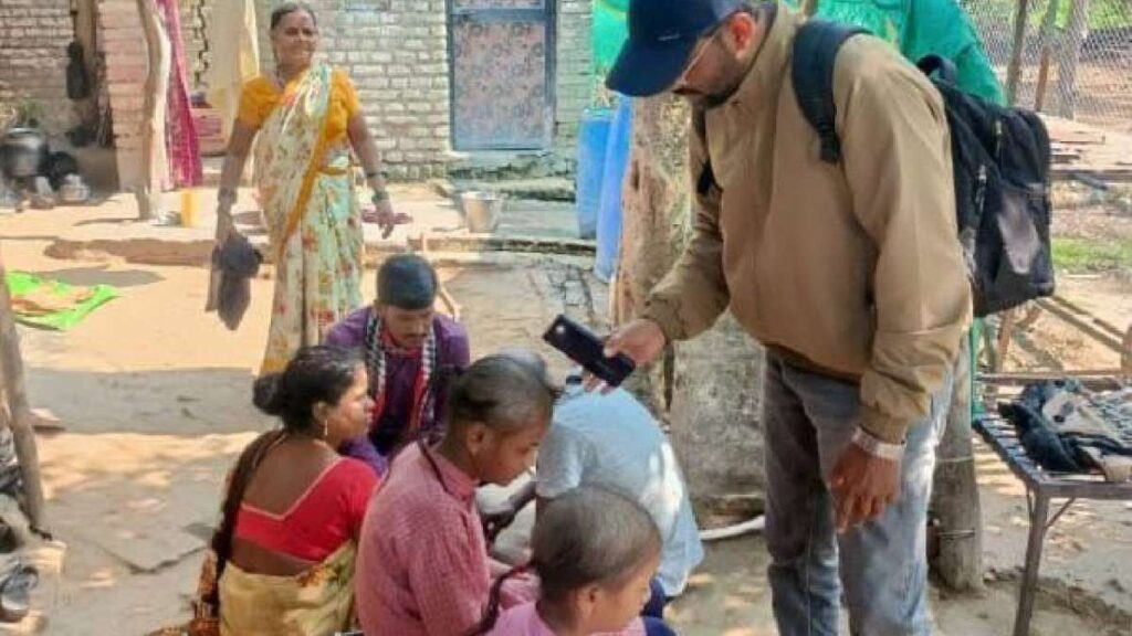 अचानक गंजापन के बाद, महाराष्ट्र के बुल्दाना में लोग अस्पष्टीकृत नाखून हानि का सामना करते हैं