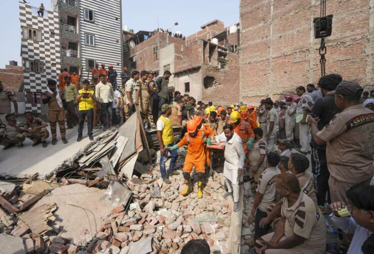 मुस्तफाबाद बिल्डिंग पतन: 7 मृतकों में से एक परिवार से, राष्ट्रपति मुरमू ने दुःख व्यक्त किया
