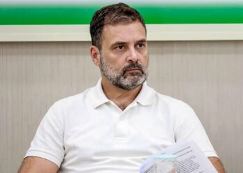 राहुल गांधी कांग्रेस शासित राज्यों के सीएमएस को लिखते हैं, उन्हें 'रोहिथ वेमुला अधिनियम' लागू करने का आग्रह करते हैं।