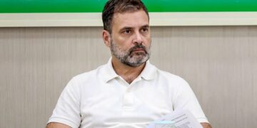 राहुल गांधी कांग्रेस शासित राज्यों के सीएमएस को लिखते हैं, उन्हें 'रोहिथ वेमुला अधिनियम' लागू करने का आग्रह करते हैं।