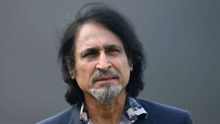 रामिज़ राजा ने पीएसएल पोस्ट मैच प्रस्तुति समारोह के दौरान गलती से 'आईपीएल' कहने के लिए प्रफुल्लित किया