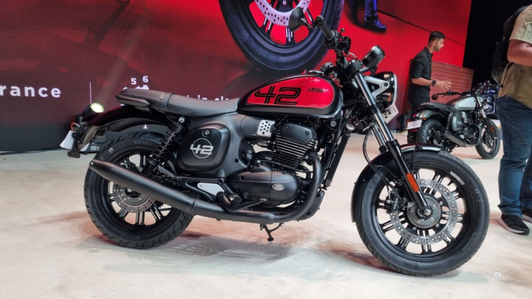 2025 JAWA 42 FJ जासूस: दोहरी निकास चला गया, चपलता अपग्रेड किया गया?