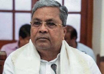 CET केंद्रों पर 'जेनू' को हटाने पर पंक्ति के बीच, Oppn ने 'हिजाब' jibe के साथ सिद्धारमैया सरकार को निशाना बनाया
