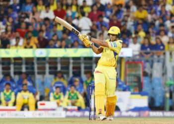 IPL 2025: मुंबई भारतीयों के खिलाफ नुकसान को कुचलने के बाद CSK अभी भी IPL 2025 प्लेऑफ के लिए कैसे योग्य हो सकता है?