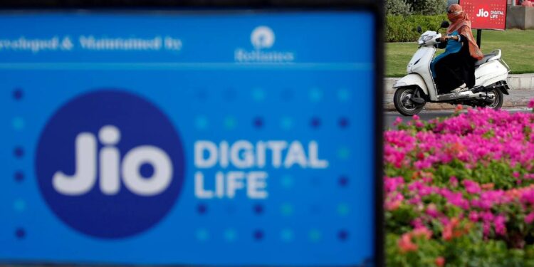 Jio उपयोगकर्ताओं के लिए भारी राहत! मुफ्त कॉल, रिचार्ज चिंताओं के बिना 98 दिनों के लिए 2GB डेटा