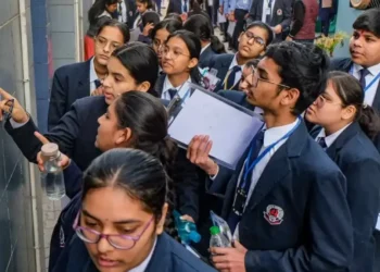 उत्तराखंड बोर्ड 10 वीं 12 वीं परिणाम 2025 की घोषणा: लड़कियों एक्सेल, टॉपर्स ने खुलासा किया