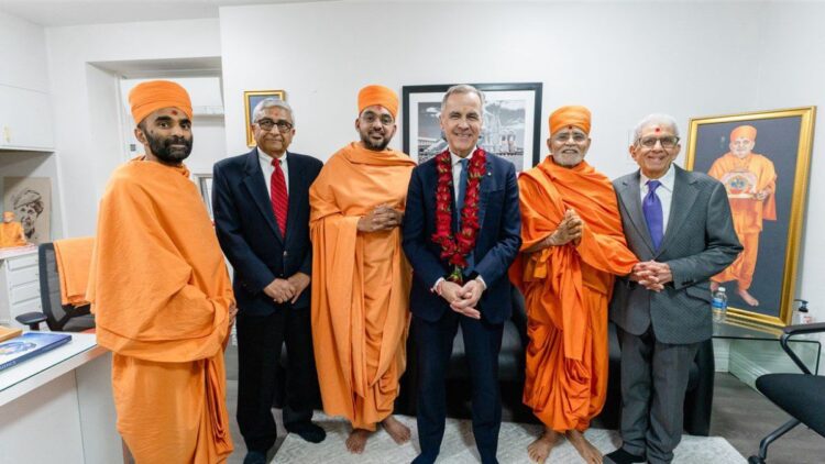 कनाडाई प्रधानमंत्री मार्क कार्नी ने टोरंटो, कनाडा में श्री स्वामीनारायण मंदिर का दौरा किया