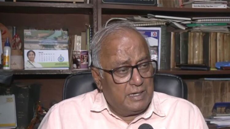 "कल्याण बनर्जी ने लेडी सांसद के साथ दुर्व्यवहार किया ... पार्टी के लीक होने के व्हाट्सएप चैट दुर्भाग्यपूर्ण है": त्रिनमूल कांग्रेस 'सौगटा रॉय
