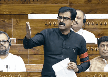 क्रूसियल एमडीएमके से मिलने से पहले, दुरई वैको ने वरिष्ठ नेता के साथ 'दरार' पर प्रिंसिपल सेक के रूप में इस्तीफा दे दिया