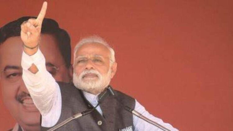 जर्मन-शैली के केसर पंडाल में 24 अप्रैल को कानपुर में मेगा रैली को संबोधित करने के लिए पीएम मोदी