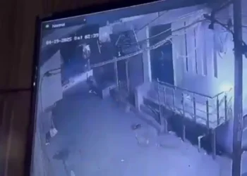 तूफान और बारिश के बाद दिल्ली के मुस्तफाबाद में चार मंजिला इमारत ढह गई; चार मृत, कई घायल