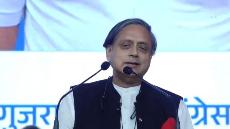 थरूर कांग्रेस के लिए वैकल्पिक दृष्टि की रूपरेखा तैयार करता है - आशा की पारी, नाराजगी नहीं; भविष्य, अतीत नहीं