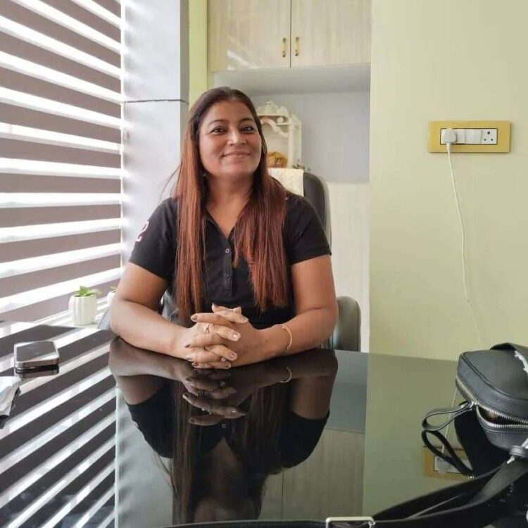 दिल्ली की संपत्ति के व्यवसायी अनिल कुमार ने अपनी पत्नी सीमा सिंह को मार डाला, सीमेंट बोरी के साथ उसके शरीर को नाली में फेंक दिया