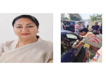 दिल्ली सीएम वायरल वीडियो: रेखा गुप्ता लोगों के साथ जुड़ता है! इस आदमी को 'रोटी,' चेक पर महत्वपूर्ण जीवन सबक देता है