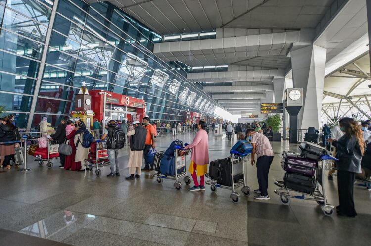 दिल्ली हवाई अड्डे के रनवे बंद उड़ान में देरी को ट्रिगर कर सकते हैं, इस महीने तक व्यवधान की संभावना | मुख्य विवरण
