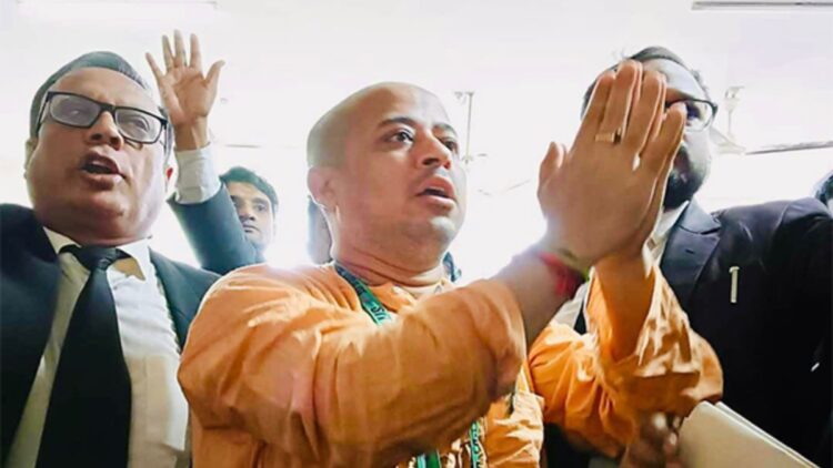 बांग्लादेश के उच्च न्यायालय ने पूर्व इस्कॉन पुजारी चिन्मॉय कृष्णा दास को जमानत दी